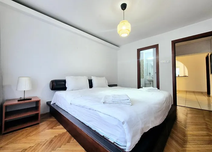 Elegant 2Br With Parking Parliament - Airy & Comfortable Bucureşti